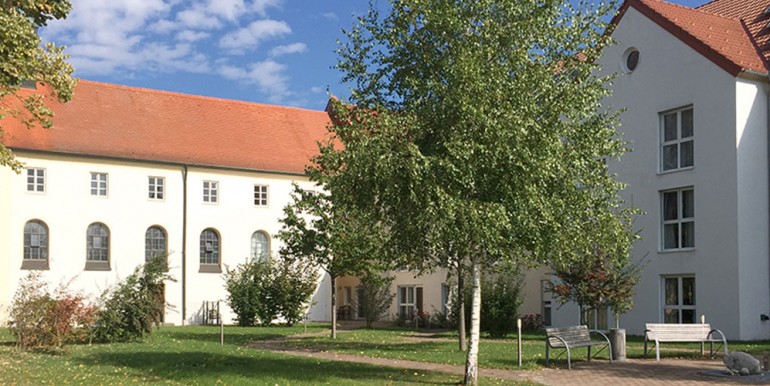 Seniorenpflegeheim-Oberschweinbach-Slider2